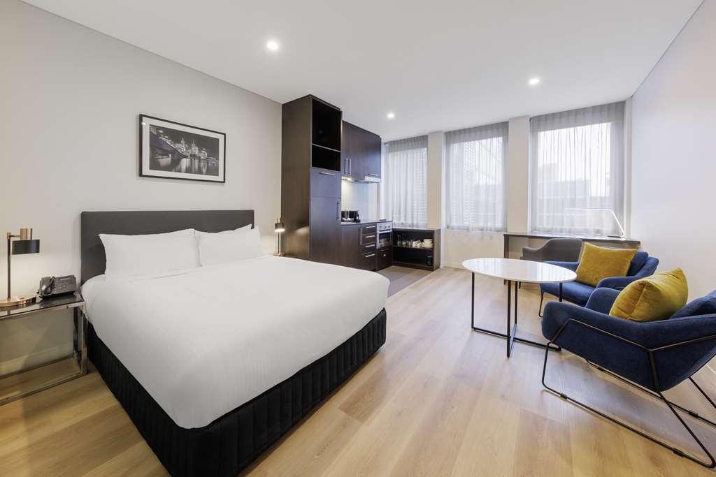 Oaks Melbourne On Collins Suites Chambre photo