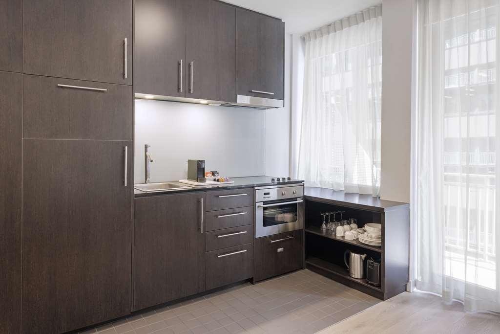 Oaks Melbourne On Collins Suites Chambre photo