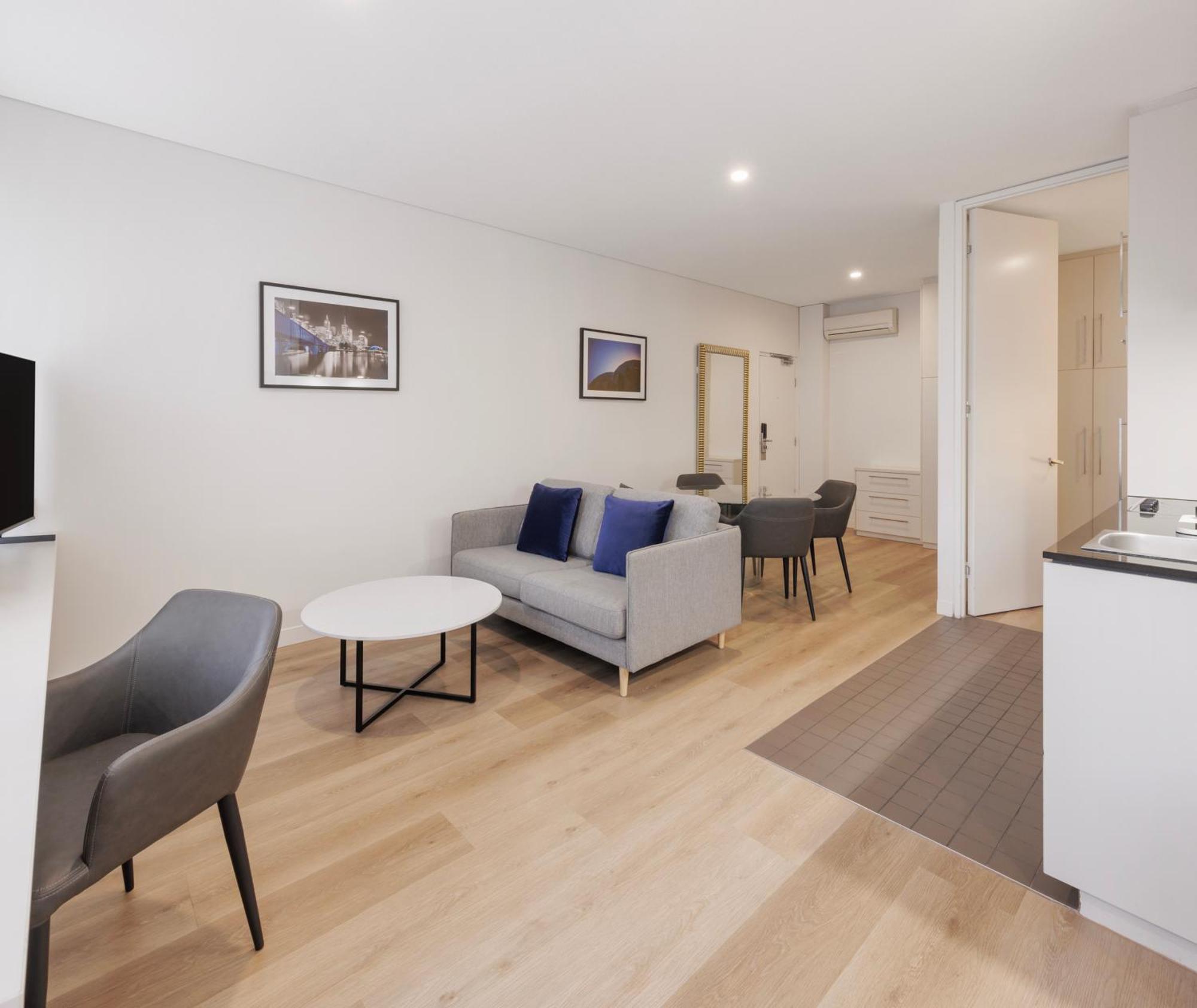 Oaks Melbourne On Collins Suites Extérieur photo